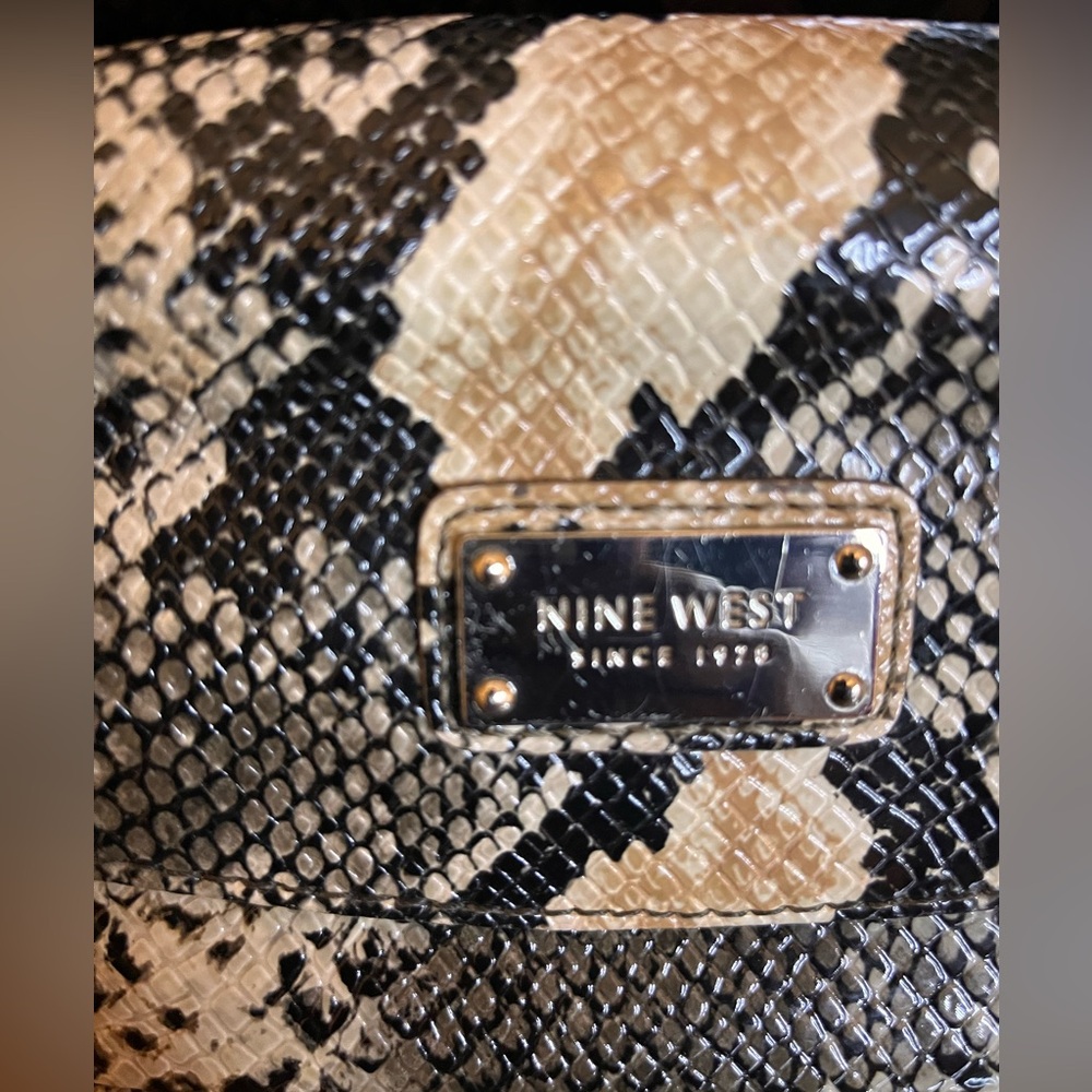 Nine West Black and Cream Snake Pattern Clutch - Picture 4 of 5